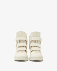 IM3 SNEAKERS